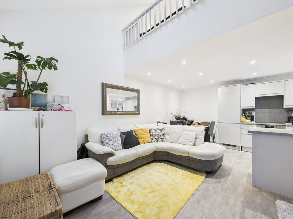 Property photo 1 of 10 Picture No. 13