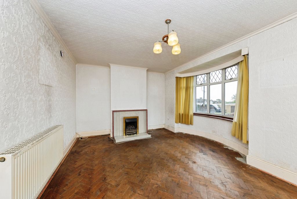 Property photo 3 of 23 Pbox-Img.Jpg