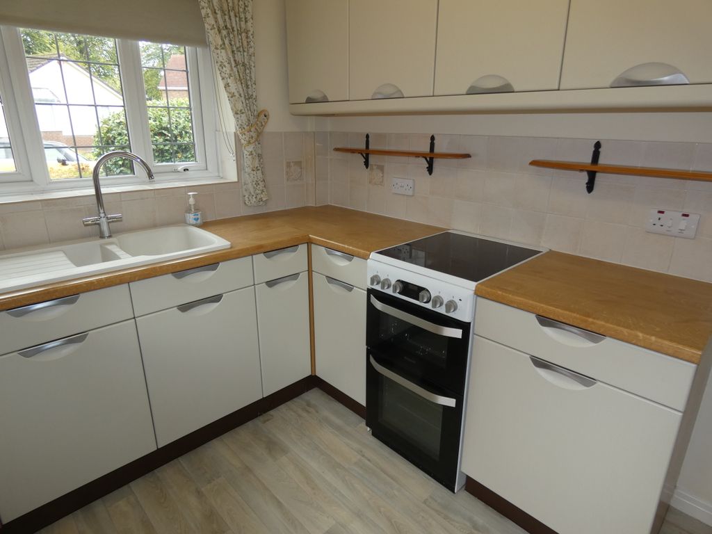 Property photo 2 of 26