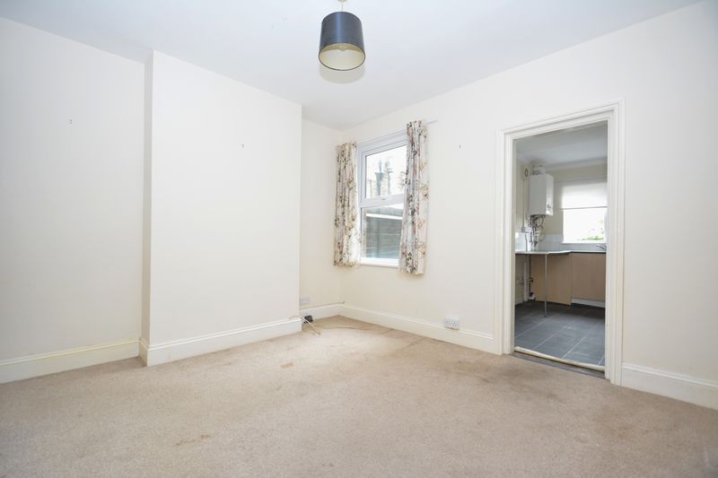 Property photo 3 of 9 Photo 3