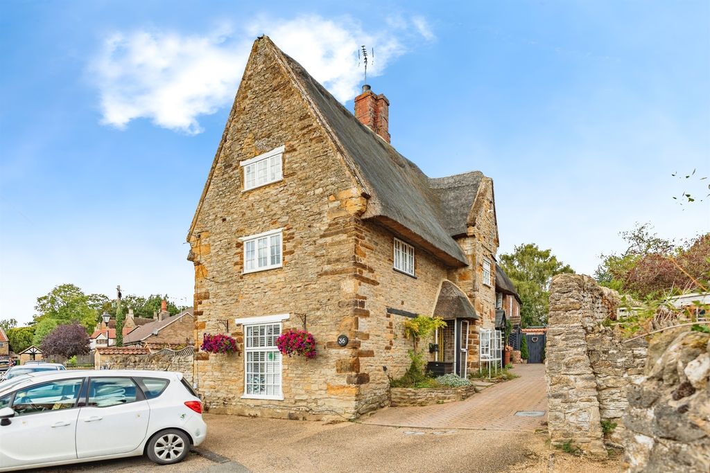 Property photo 1 of 17