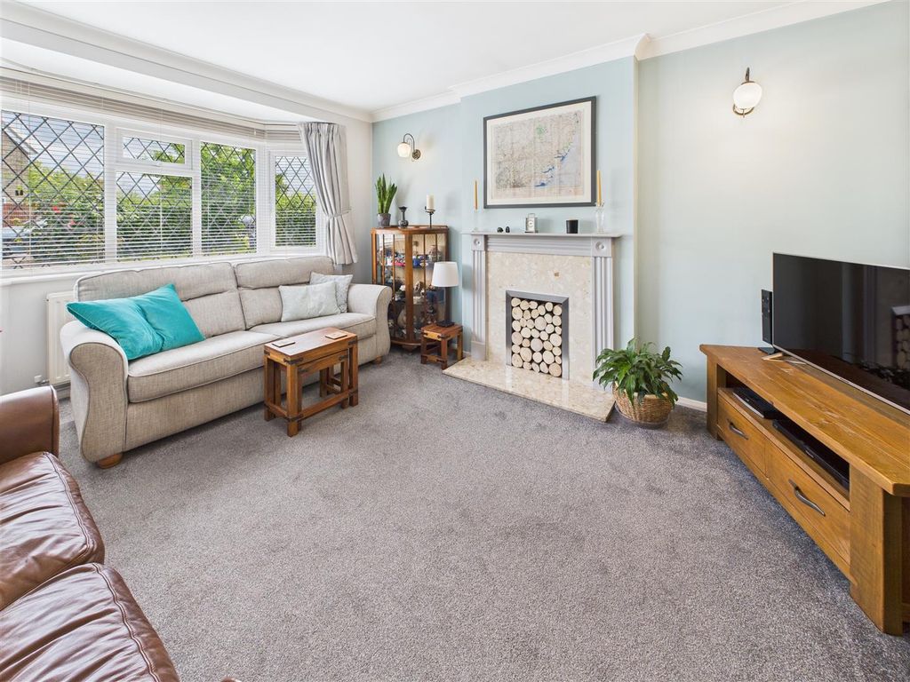 Property photo 3 of 26