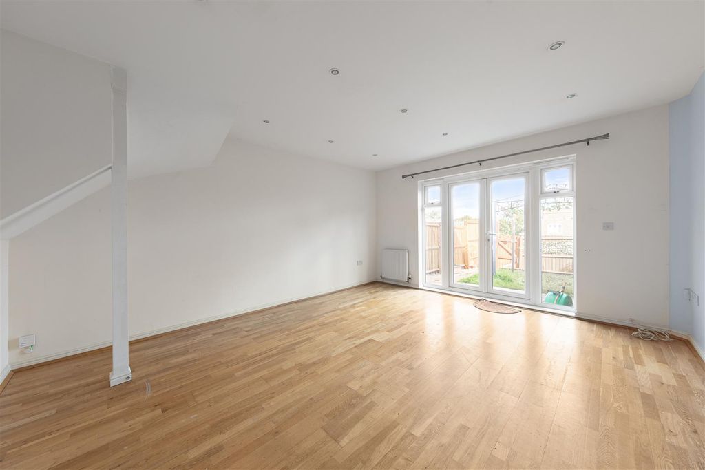 Property photo 2 of 11 094A3424.Jpg