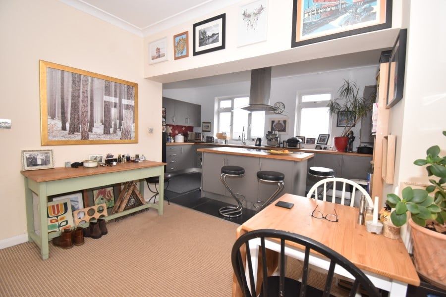 Property photo 3 of 21