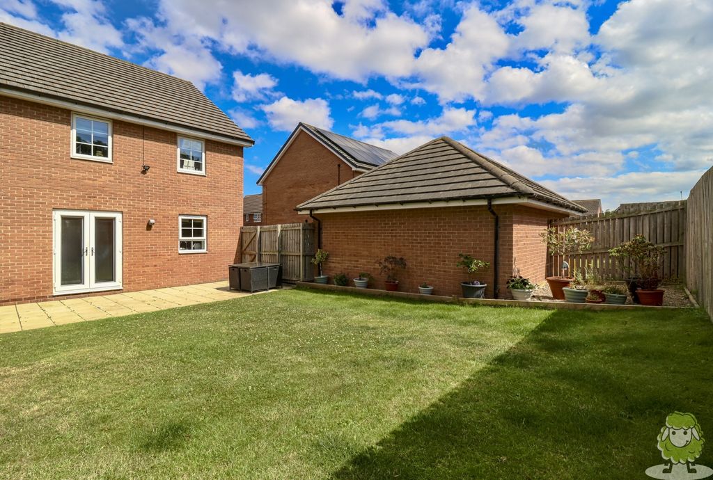 Property photo 2 of 14