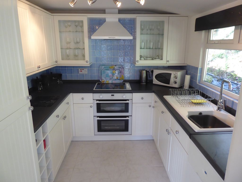 Property photo 2 of 22
