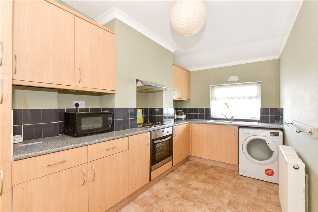 Property photo 2 of 9 Kitchen