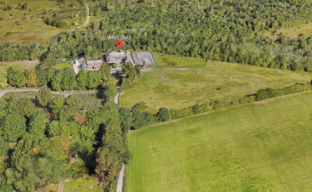 Property photo 3 of 26 Picture No. 44