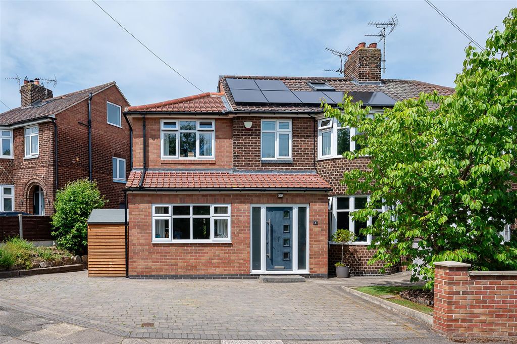 Property photo 1 of 23 External