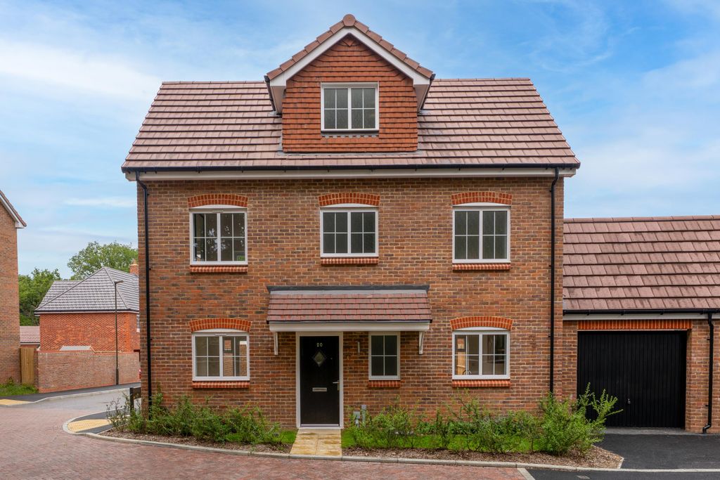 Property photo 1 of 15 External