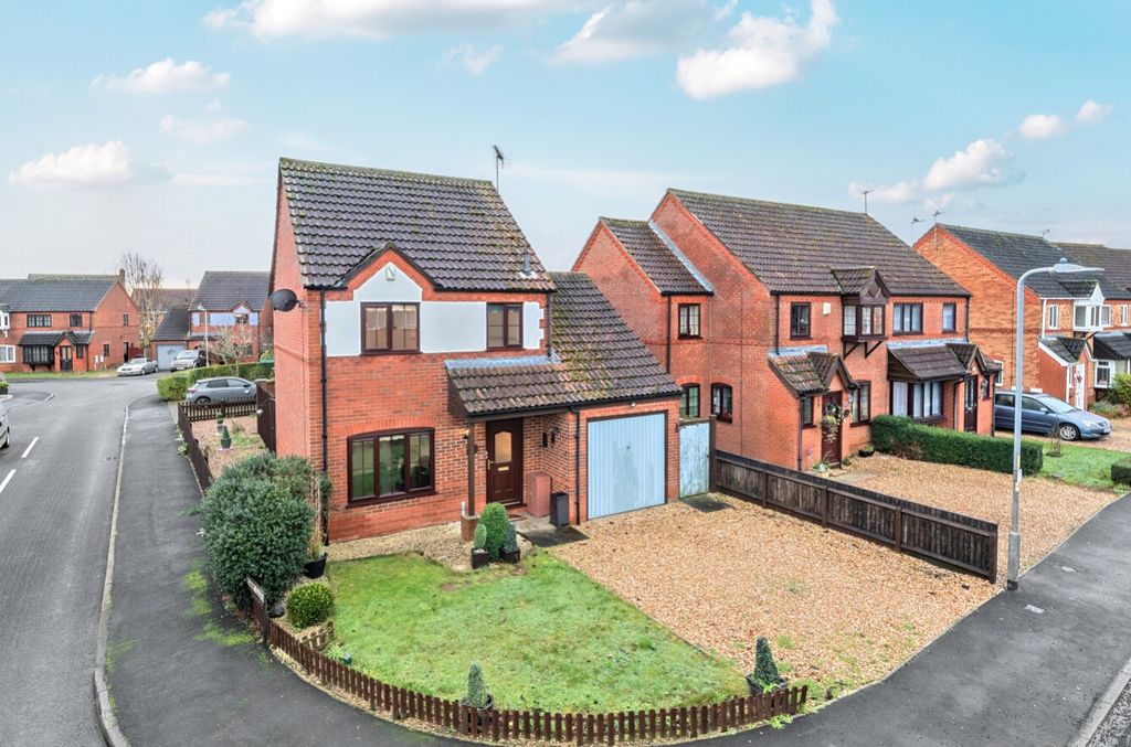 Property photo 1 of 23 1387507-1-69317Cf135514