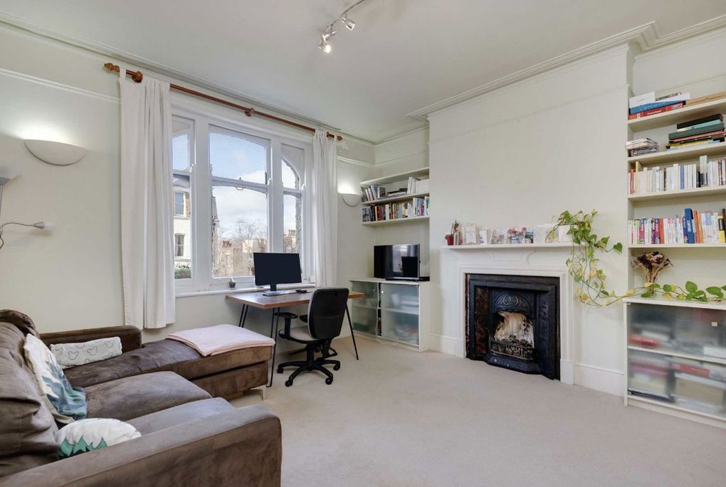 Property photo 3 of 4