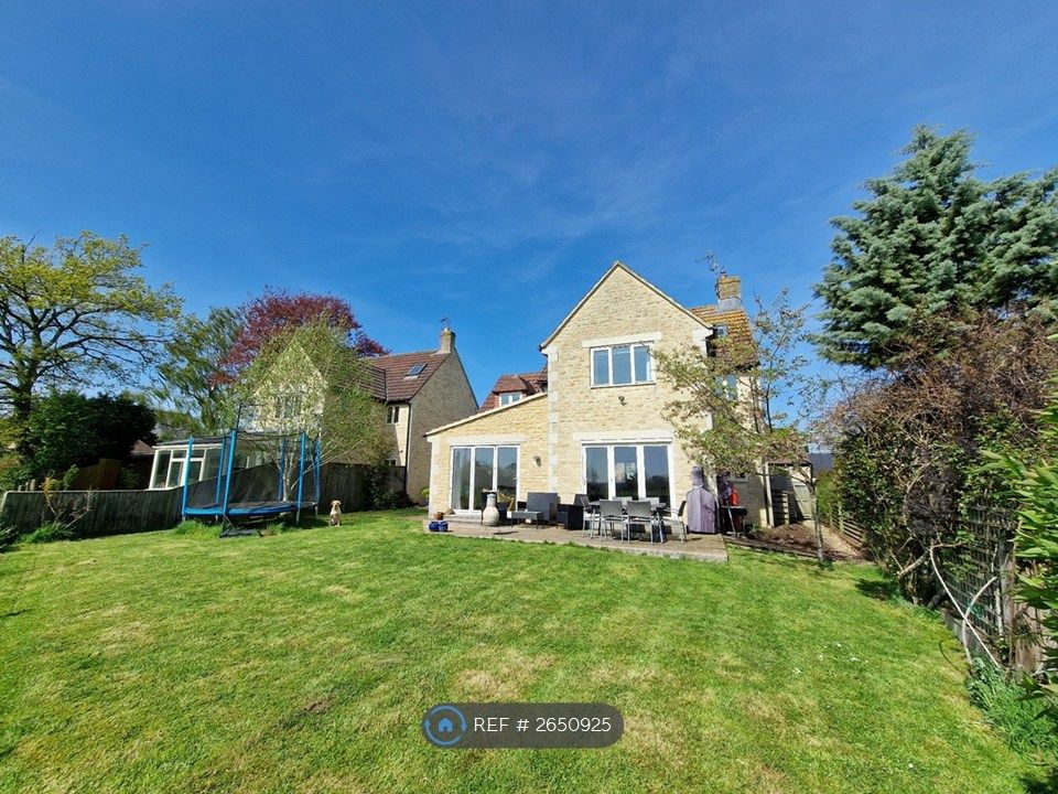 Property photo 1 of 33