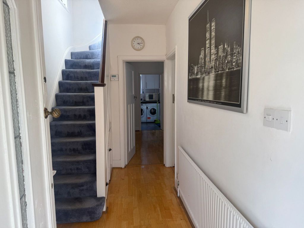 Property photo 3 of 12 Gallery