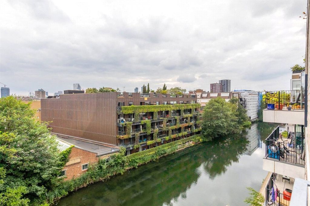 Property photo 3 of 13 Picture No. 23