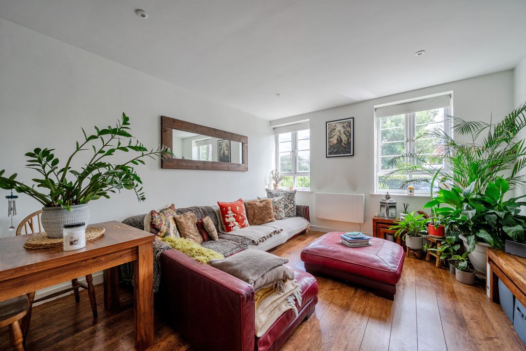 Property photo 2 of 20 1484511-14-6A428A...