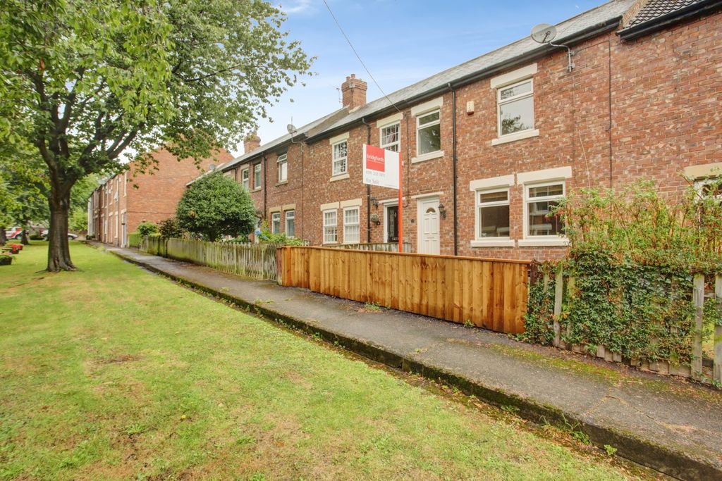 Property photo 1 of 13 Pbox-Img.Jpg