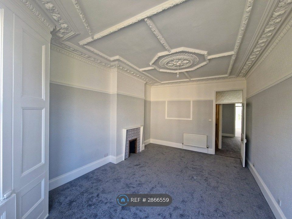 Property photo 2 of 8 Living Room