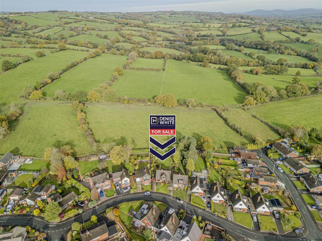 Property photo 3 of 40 Location