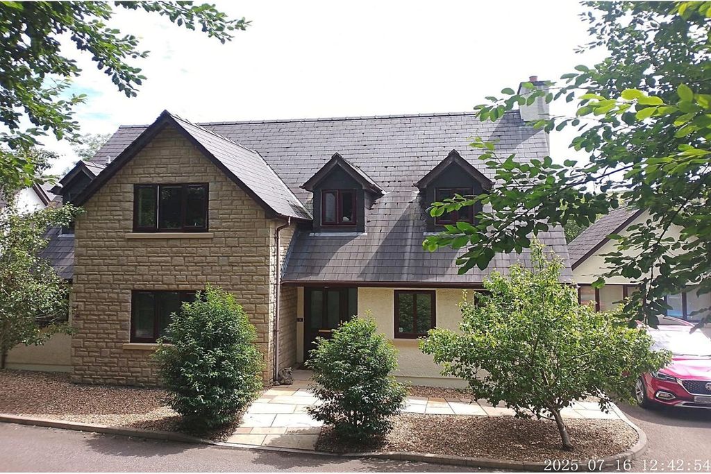 Property photo 1 of 26 Front