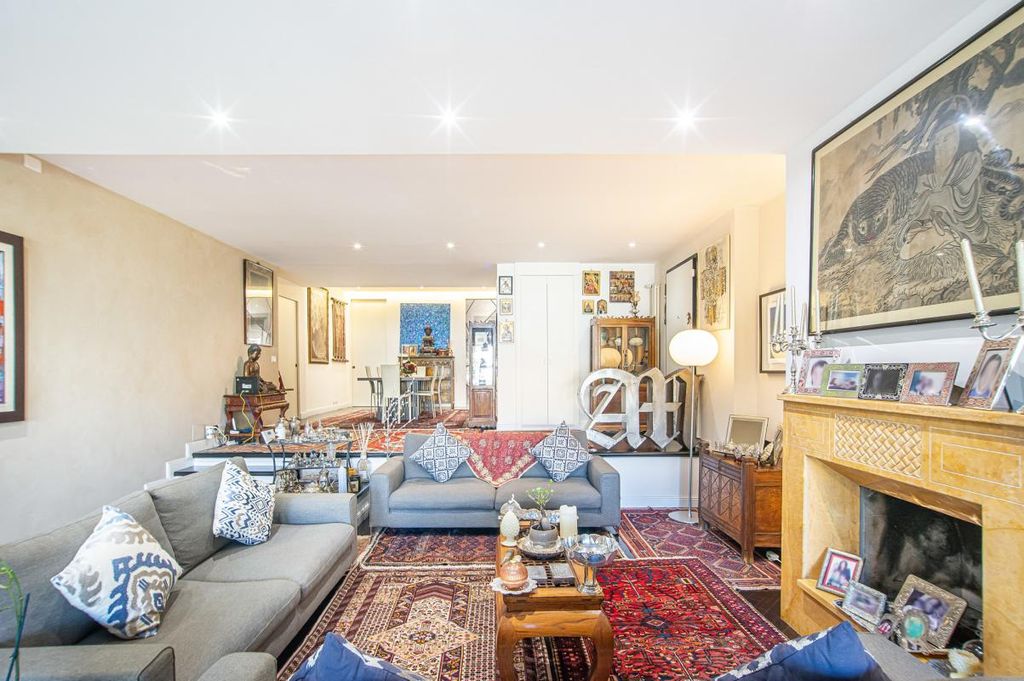 Property photo 3 of 36