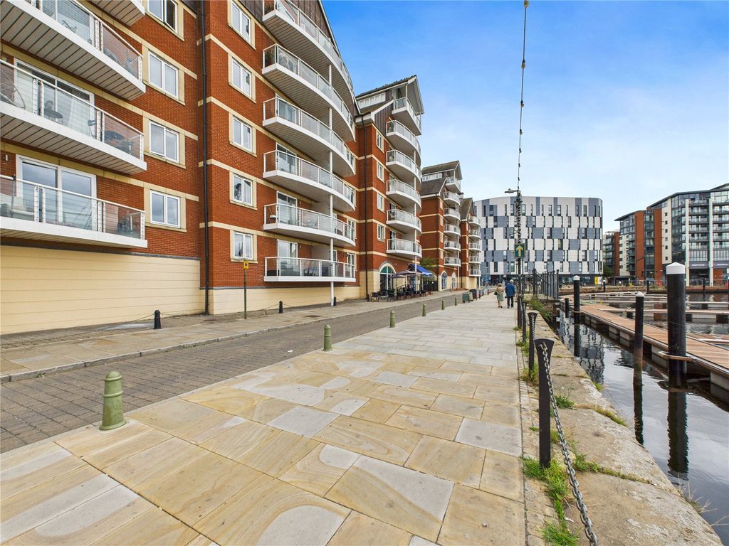 Property photo 2 of 7 2 - Picture No. 07