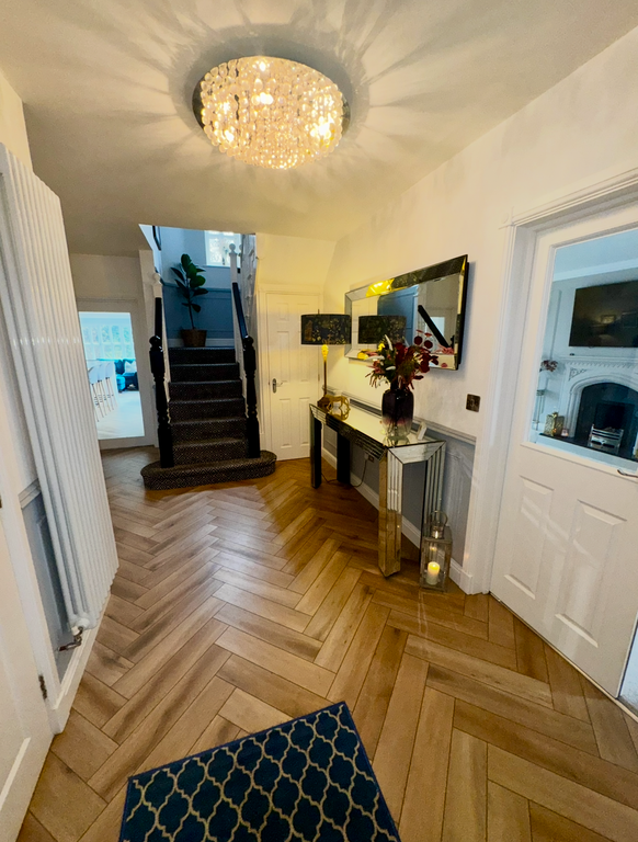 Property photo 3 of 43