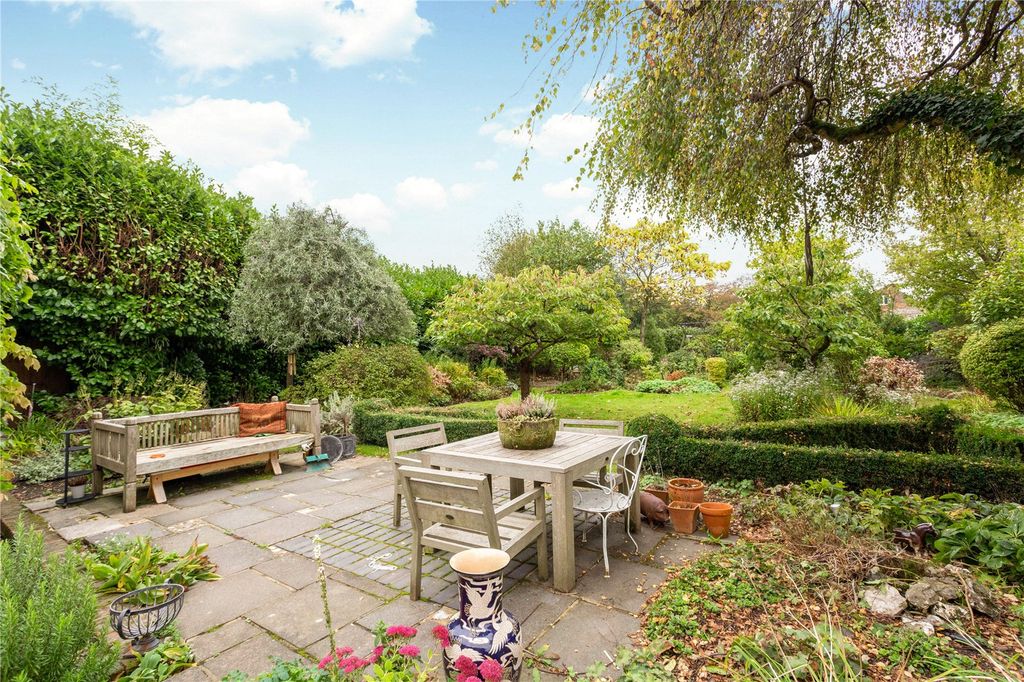 Property photo 3 of 17 Picture No. 27