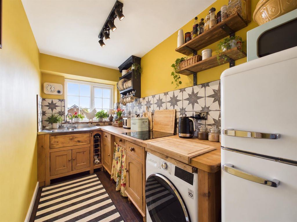 Property photo 2 of 26 1.Png