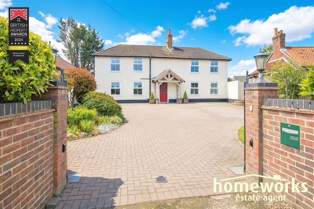 Property photo 2 of 37