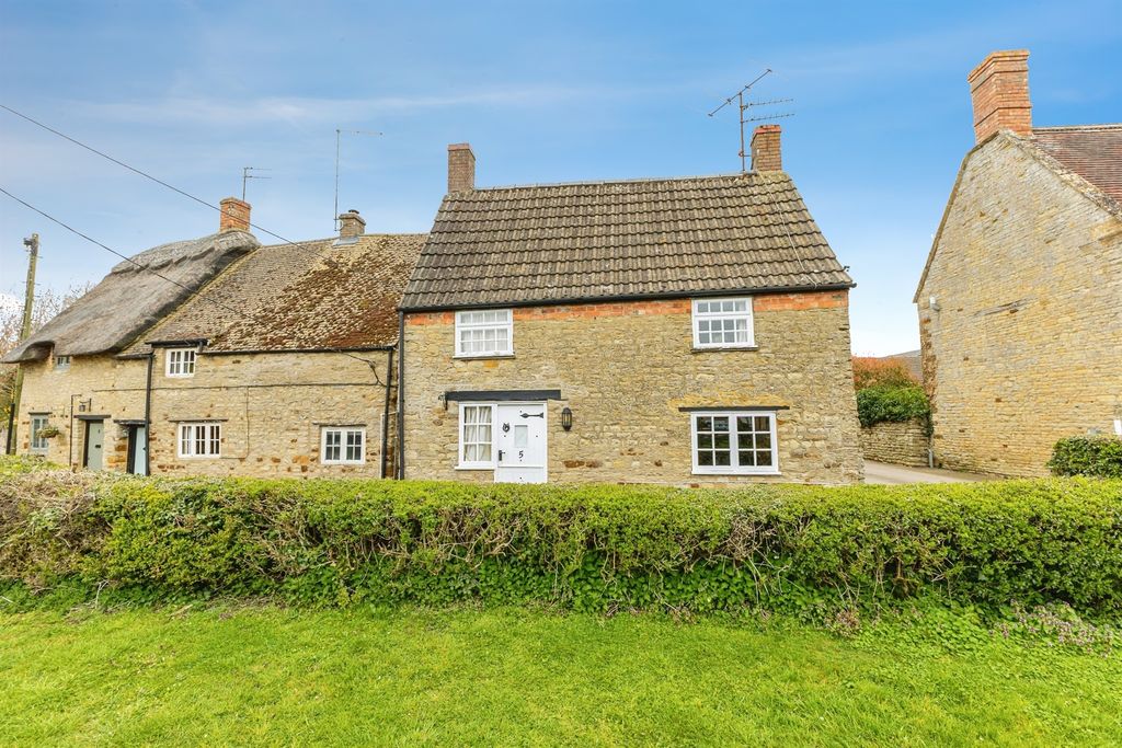 Property photo 1 of 16