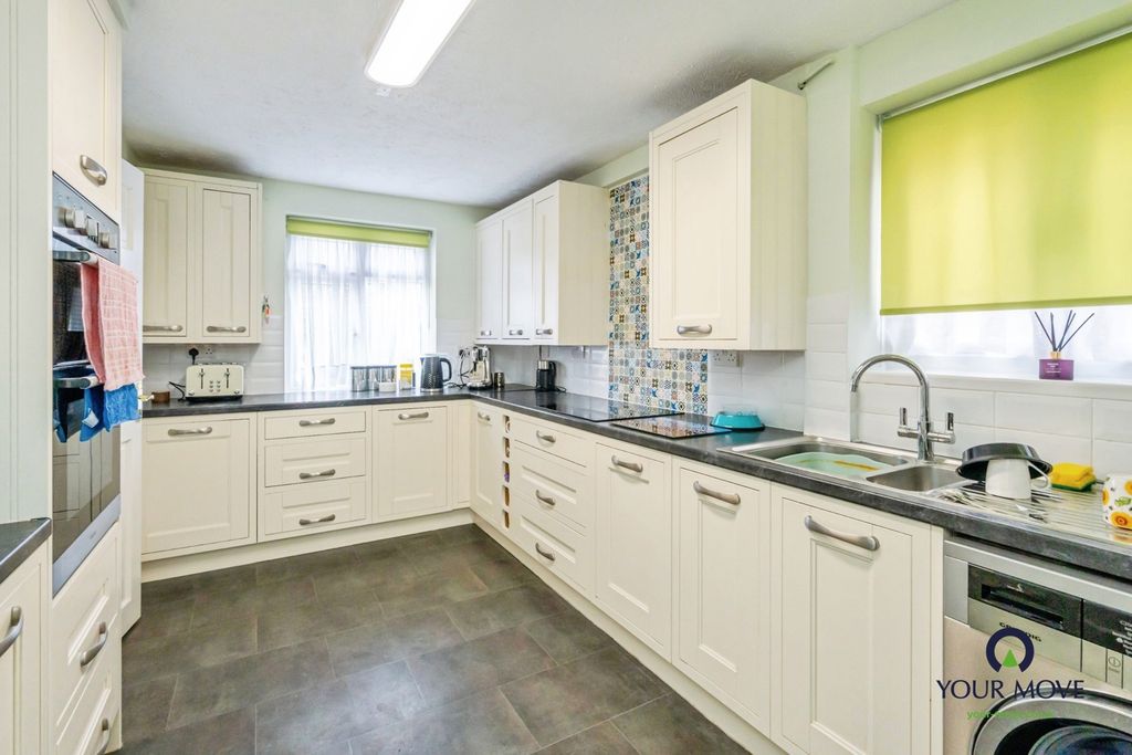 Property photo 2 of 17 Pbox-Img.Jpg