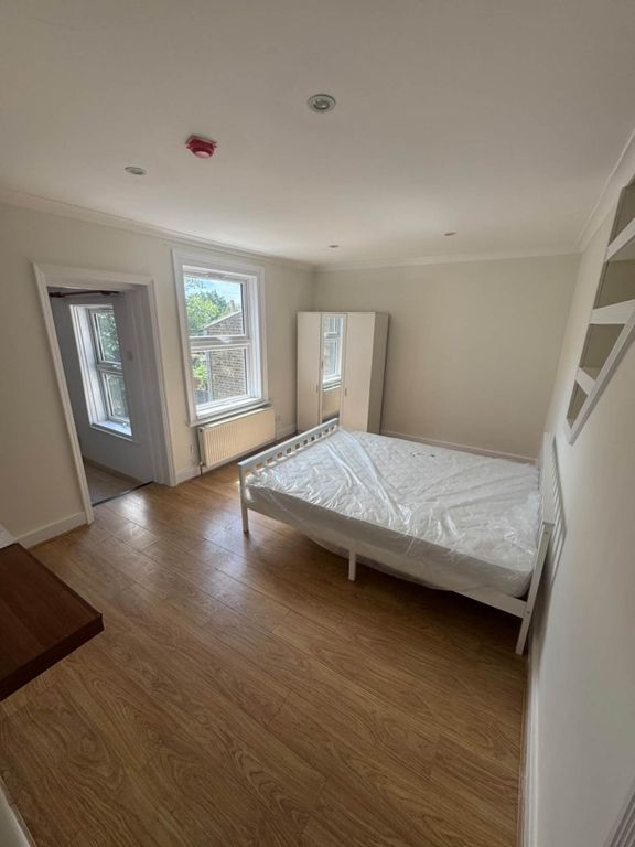 Property photo 1 of 4
