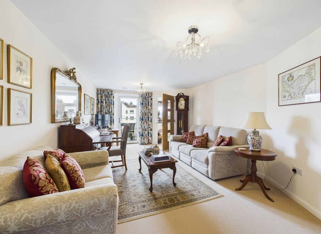 Property photo 2 of 8 Living Room