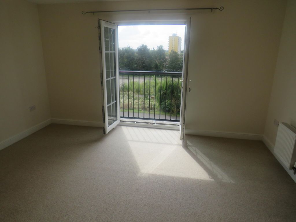Property photo 2 of 7 Living Room