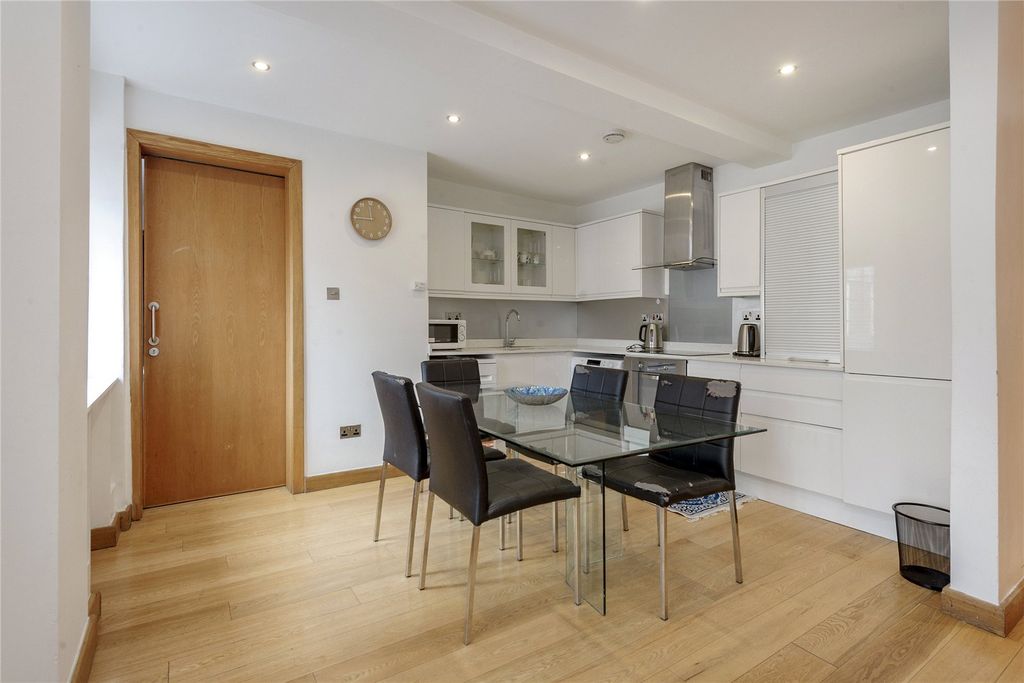 Property photo 2 of 11 Dining