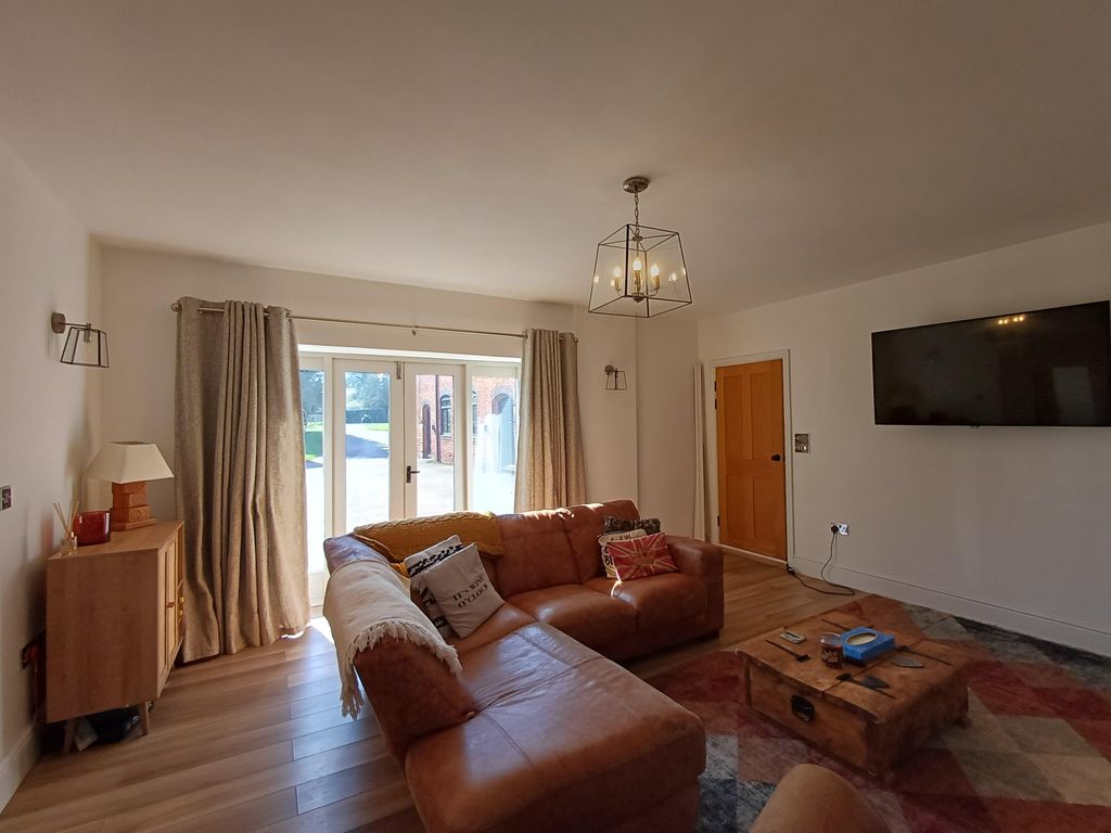 Property photo 3 of 38 20260319_112832