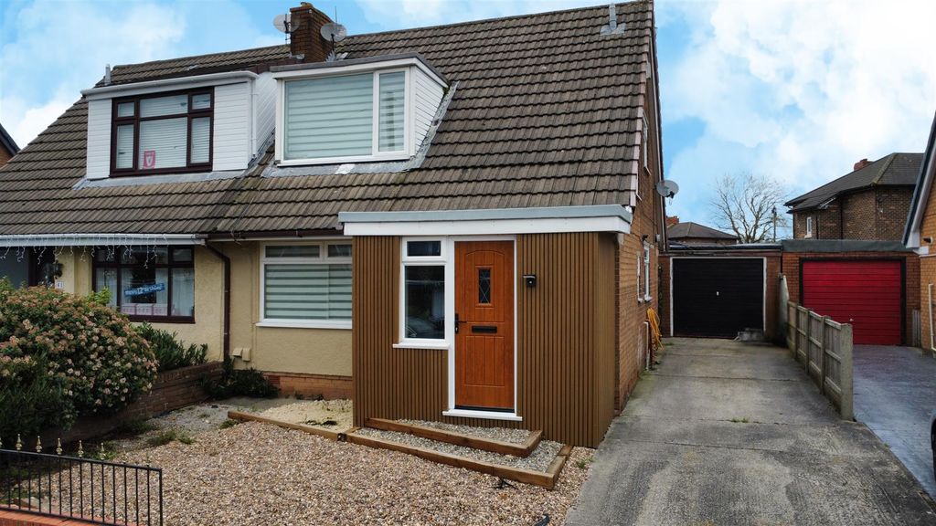 Property photo 1 of 26 Whiteside Road For Sale