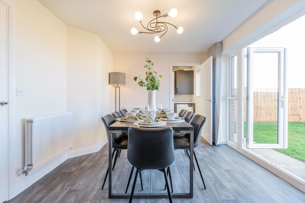 Property photo 3 of 8 Kennford The Hawthorns View Home