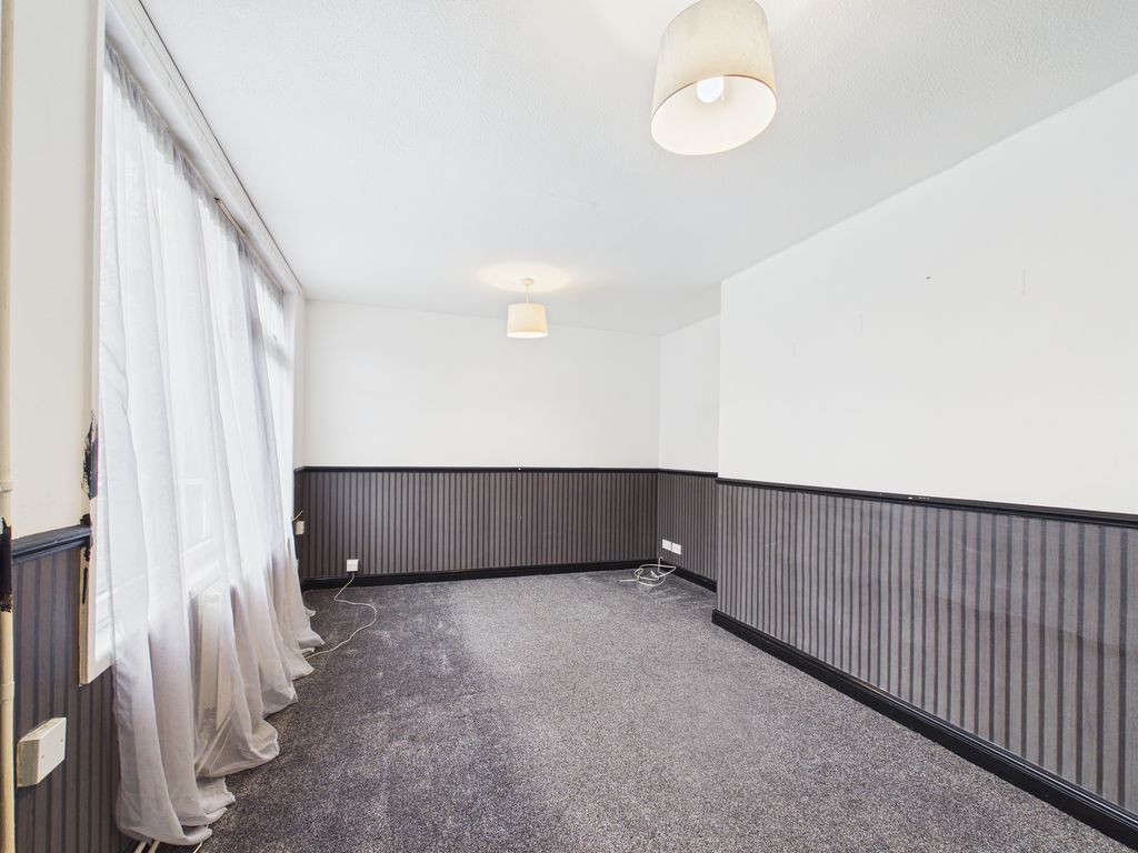 Property photo 3 of 14 Photo 4