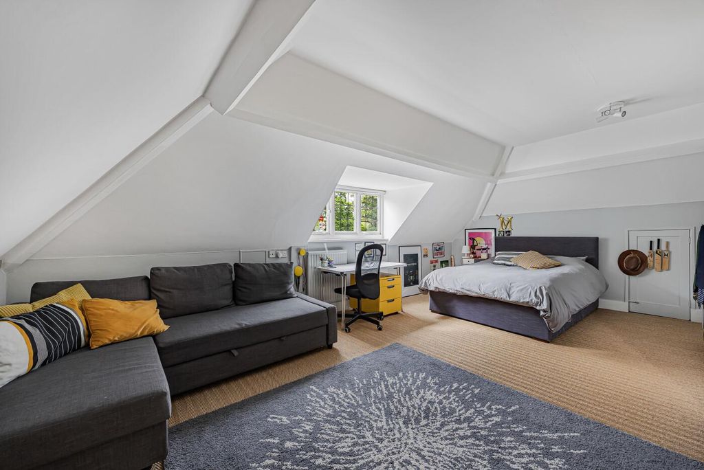 Additional image 25 of 7 bed detached house for saleHarpsden Woods, Harpsden, Henley-On-Thames, Oxfordshire RG9