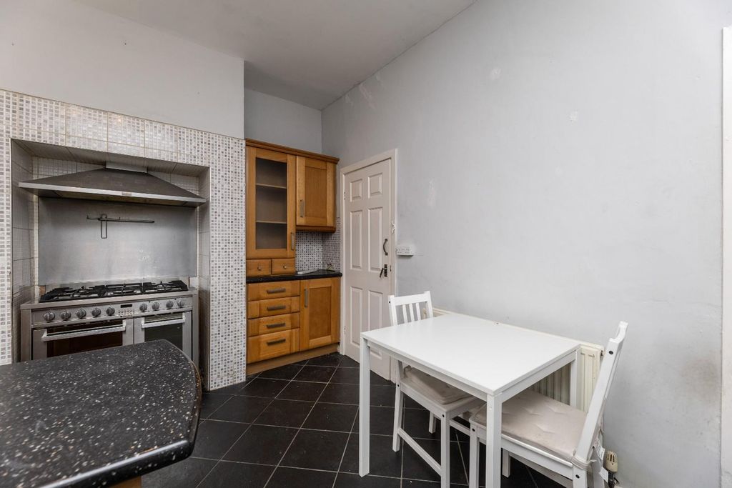 Property photo 3 of 16 3V9A8640.Jpg