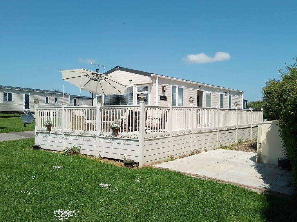 Property photo 1 of 10 Front Picture 045935E6c0909F0A90672E624B1Fad5c Scaled