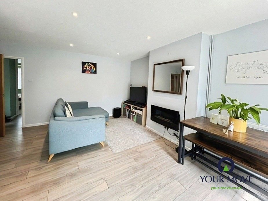 Property photo 2 of 8 Pbox-Img.Jpg