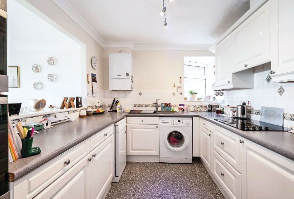 Property photo 3 of 11