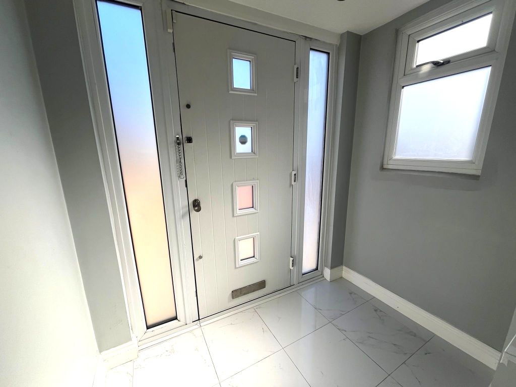 Property photo 2 of 11 Image