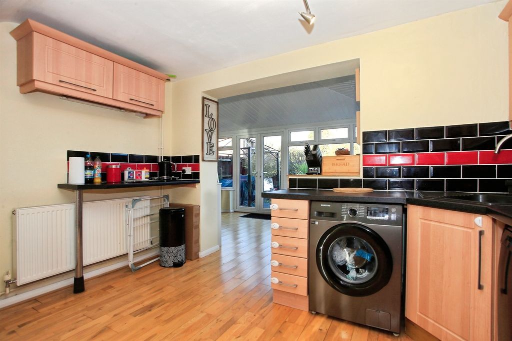 Property photo 2 of 16