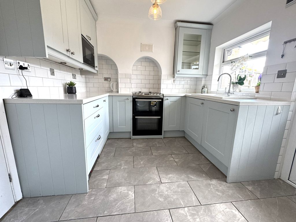 Property photo 2 of 27 51