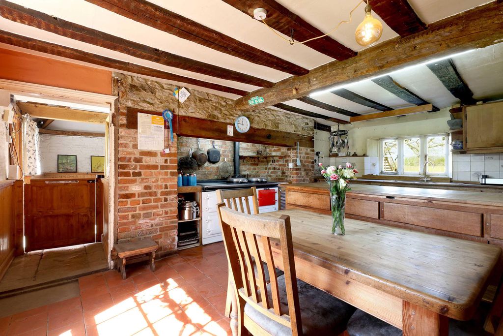 Property photo 3 of 14 Image