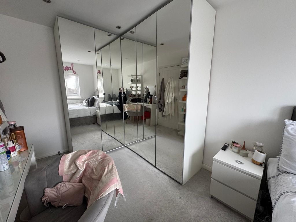 Additional image 26 of 4 bed property to rentOld Birmingham Road, Marlbrook, Bromsgrove B60